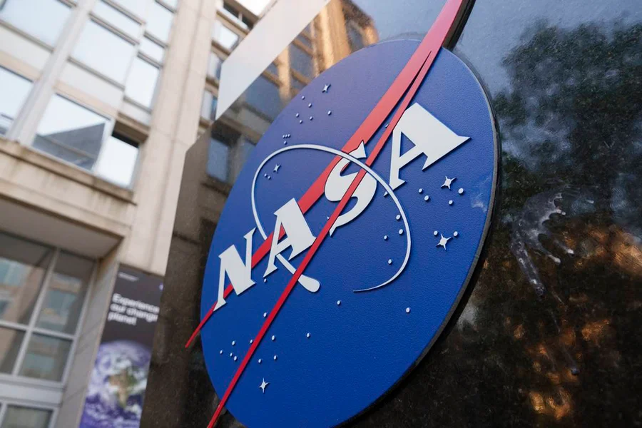شعار NASA — الوكالة فقدت عشرات الحواسيب المحمولة غير المشفَّرة
